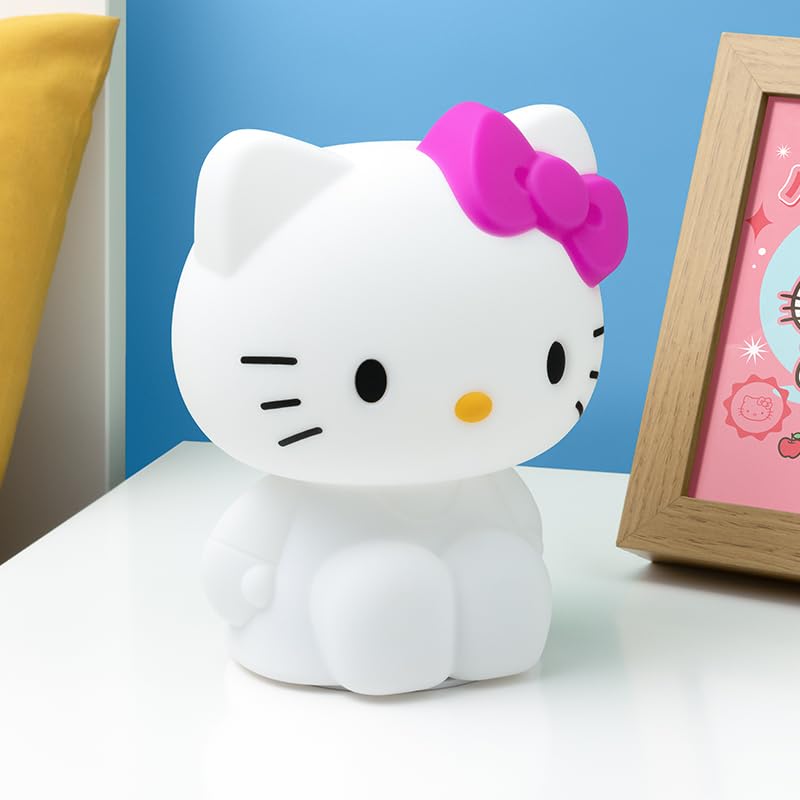 Paladone Hello Kitty Squishy Lampe – Offiziell lizenziertes Sanrio freistehendes Schreibtischlicht, Spielzimmer-Dekor und Merchandise für Jungen und Mädchen, Nachtlicht Geschenk Zubehör für